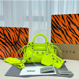 발렌시아가 네오 카골백 XS