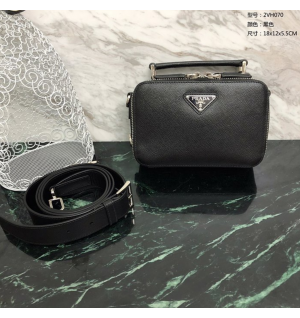 프라다 브리크 사피아노 크로스백 2VH070