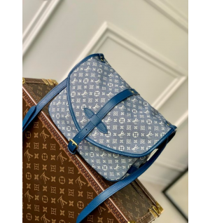 루이비통 소뮤르 크로스백