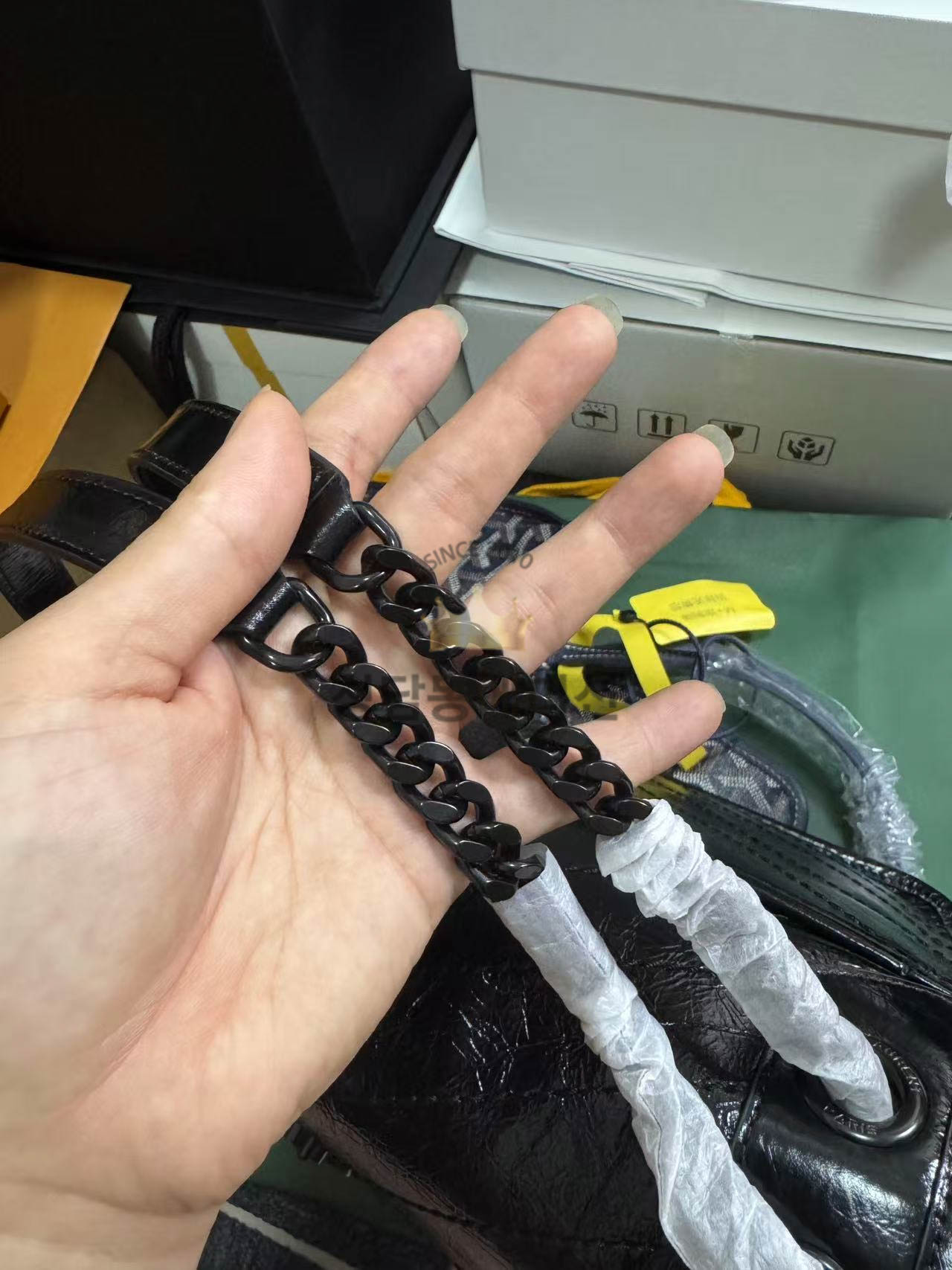 생로랑 니키백 미디움 633158 (체인 블랙) (하이엔드급)