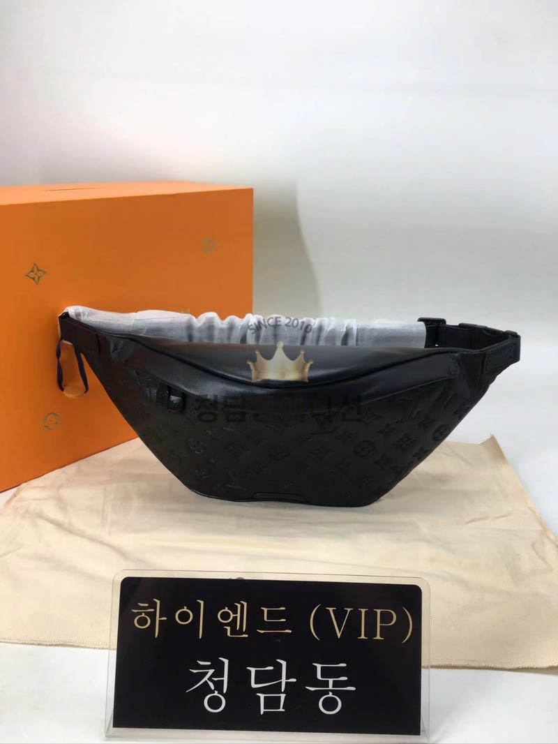 루이비통 쉐도우엠보싱 카프스킨 범백 힙색