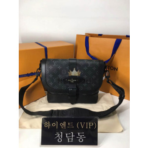 루이비통 소뮈르 메신저백 M45911