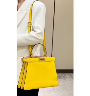 펜디 피카부 I SEE U 미디움