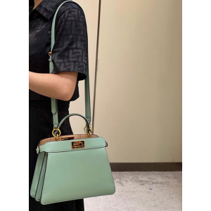 펜디 피카부 I SEE U 스몰