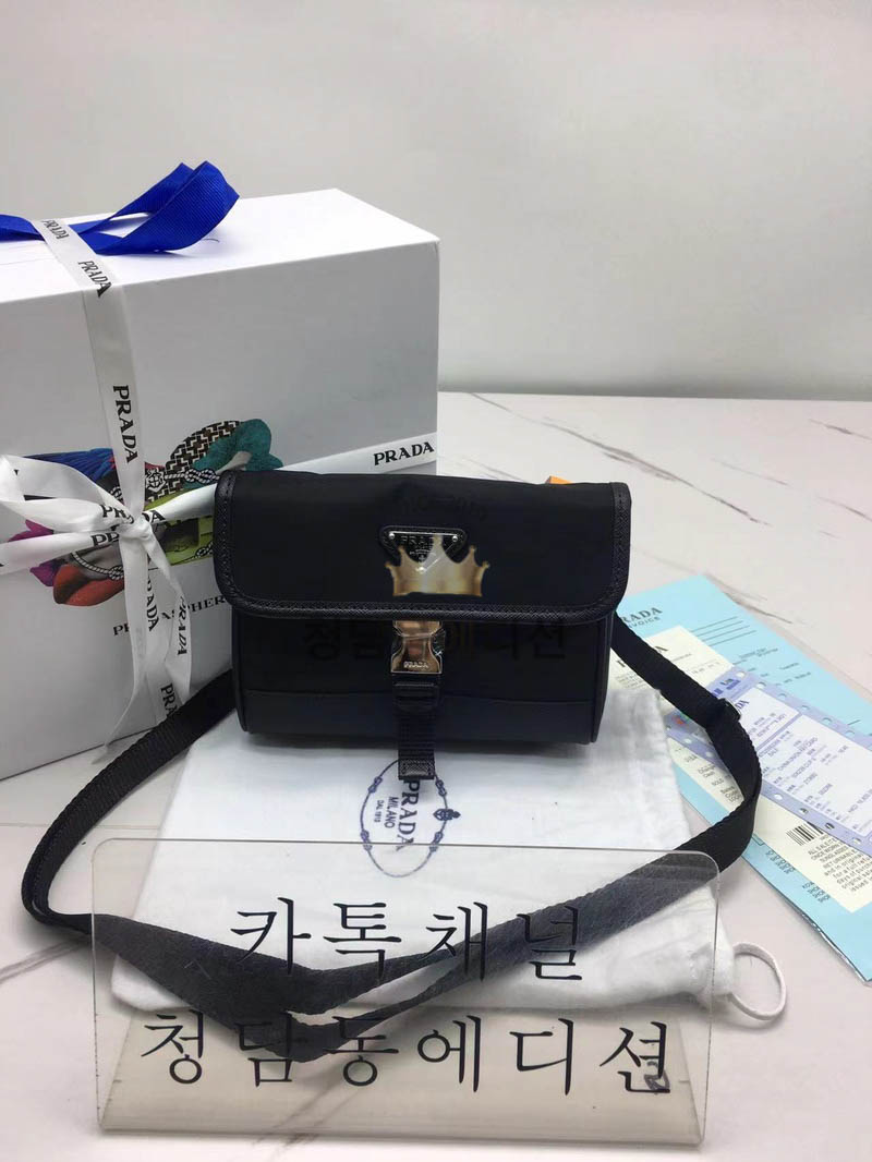 프라다 블랙 리나일론 미니 파우치