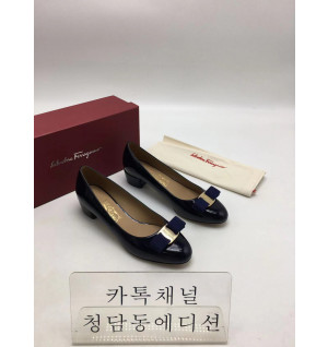 페레가모 바라보우 펌프스