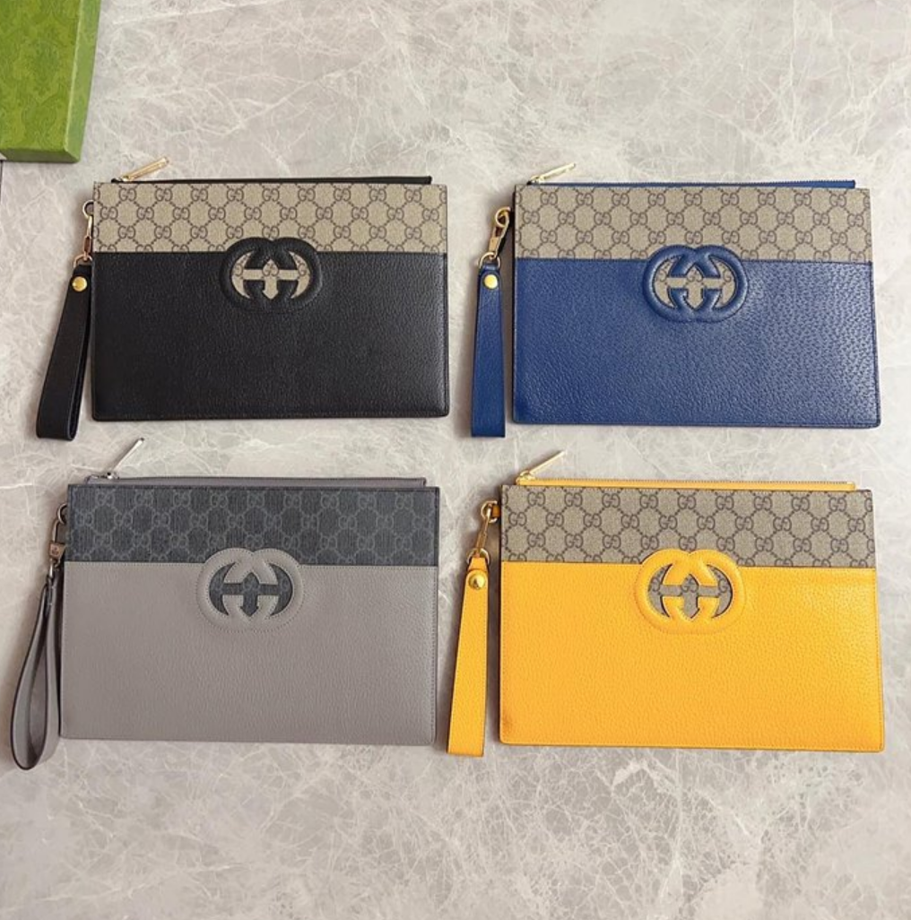 구찌 GG 컷아웃 인터로킹 G 클러치백 723320