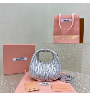 미우미우 MIU MIU 완더 마테라쎄 호보백 미니