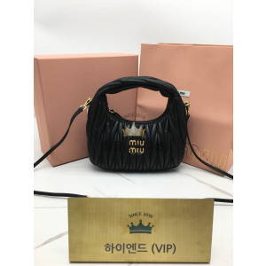 미우미우 MIU MIU 완더 마테라쎄 호보백 스몰