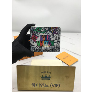 루이비통 멀티플 월릿 모노그램 코믹스 코티드 캔버스 M82023