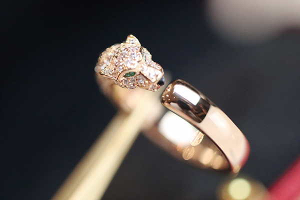 까르띠에 팬더드 링 (컬러 화이트골드, 로즈골드) (V-gold소재)