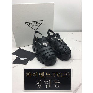 프라다 모놀리스 러버 샌들 (컬러 블랙, 화이트)