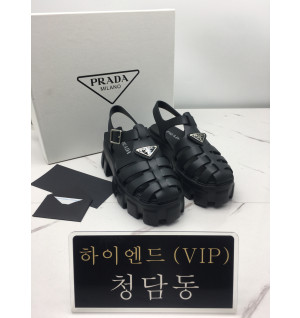 프라다 모놀리스 러버 샌들 (컬러 블랙, 화이트)