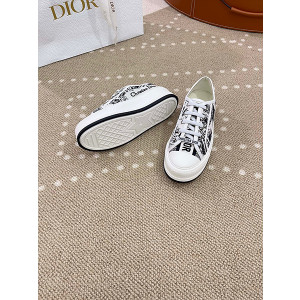 디올 워크앤 스니커즈