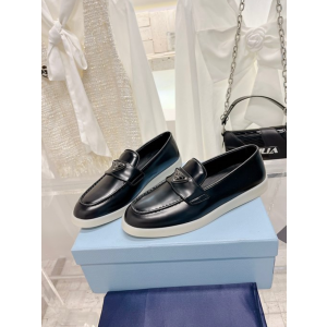 프라다 PRD 로퍼