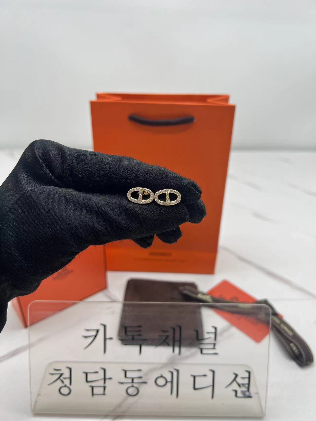 에르메스 hermes 샹달 이어링 (컬러 골드,화이트골드 2COLOR)