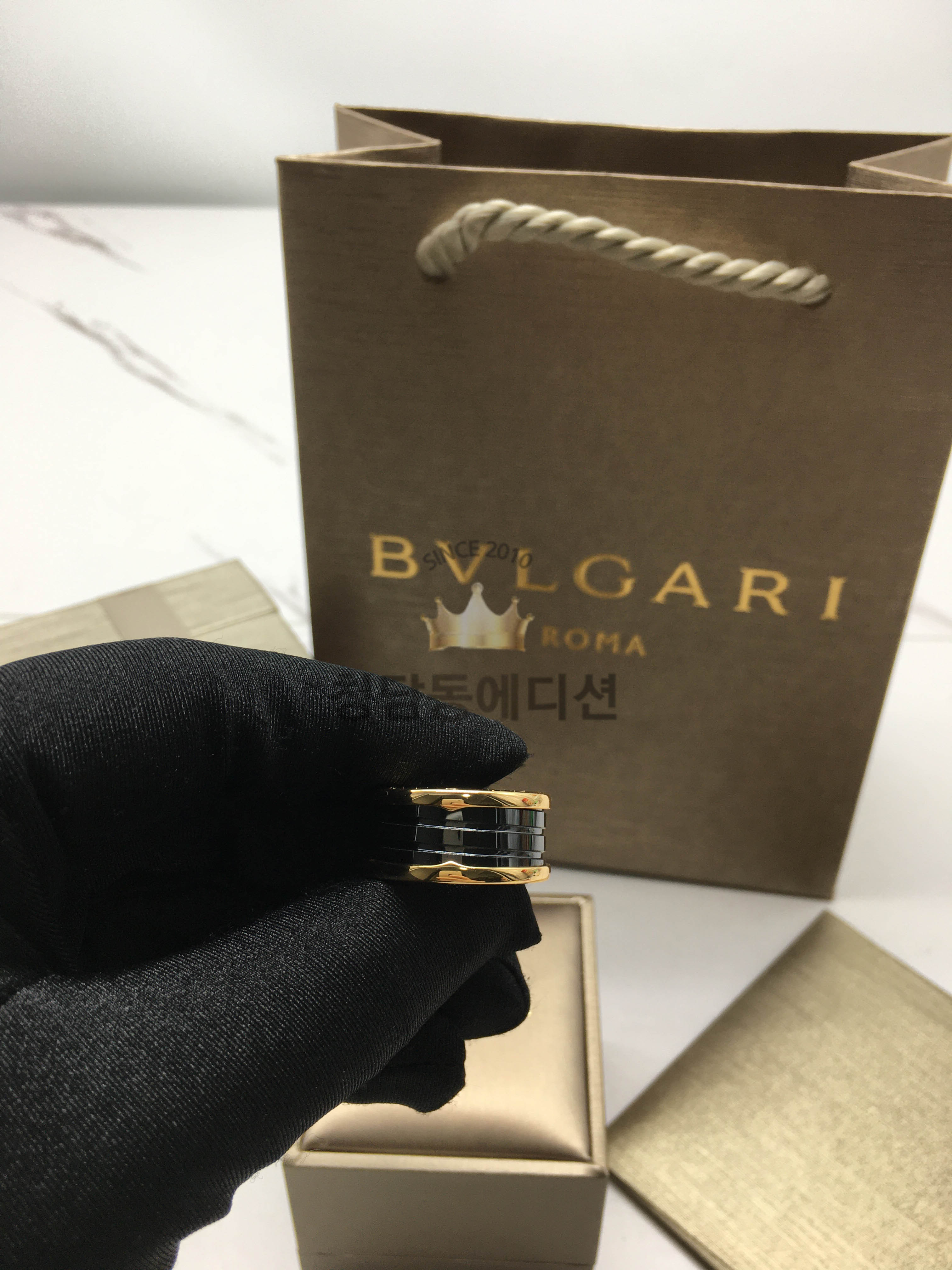 불가리 비제로원 반지 세라믹 (2COLOR)