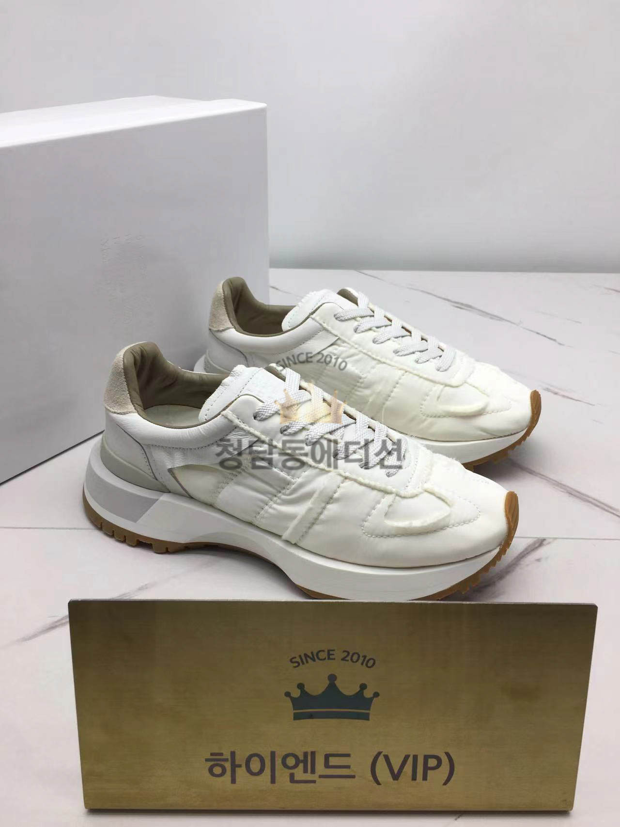 메종마르지엘라 mm6 러너 에볼루션 레트로 (남녀공용)