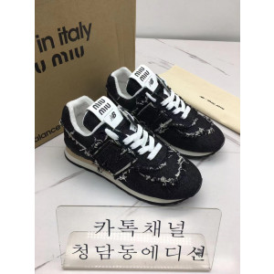 미우미우 X 뉴발란스 스니커즈