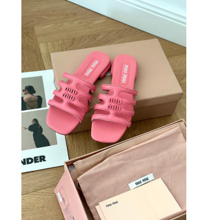 미우미우 슬리퍼