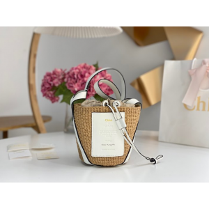 끌로에 라탄 우디 바스켓백