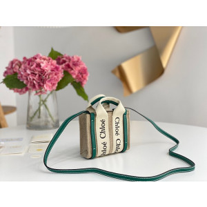 끌로에 우디백 나노