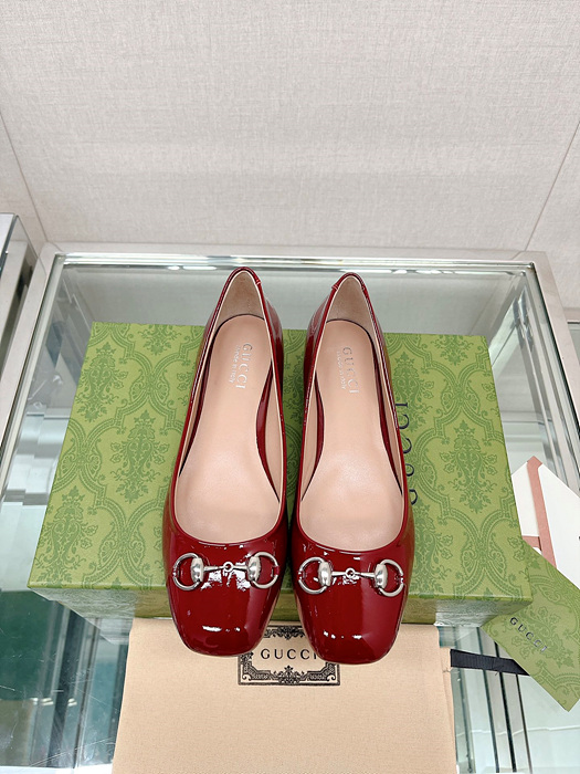 구찌 23ss 플랫 슈즈