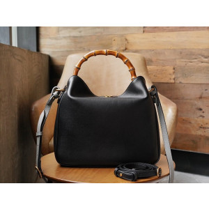 구찌 다이애나 숄더백 미디움 746124