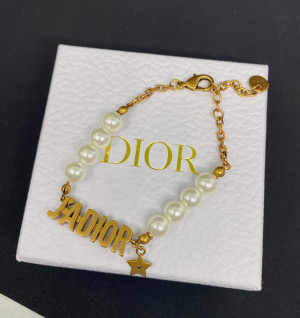 디올 dior ja 레터링 펄 브레이슬릿