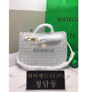 보테가베네타 안디아모 미디움 743572 (컬러 씨 솔트)