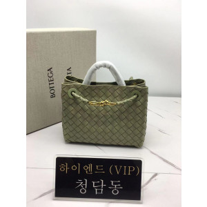 보테가베네타 24SS 안디아모 스몰 743568 (컬러 트래버틴)