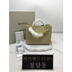 보테가베네타 24SS 안디아모 스몰 743568