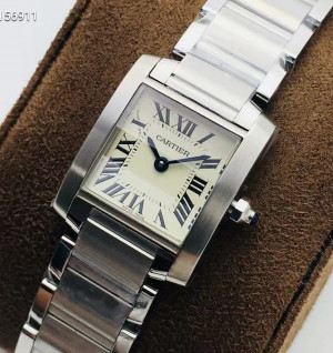 까르띠에 프렌치 탱크 레이디 쿼츠무브먼트
