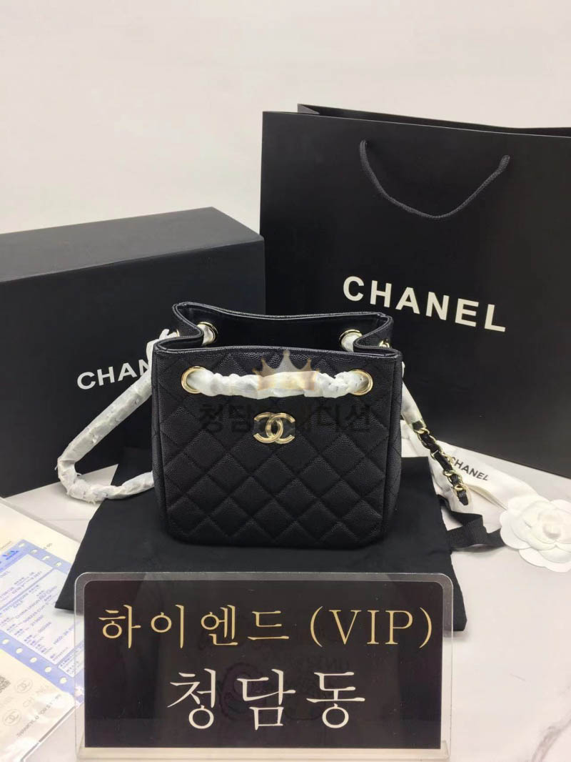 샤넬 클래식 미니 버킷백 캐비어 블랙 AS3176