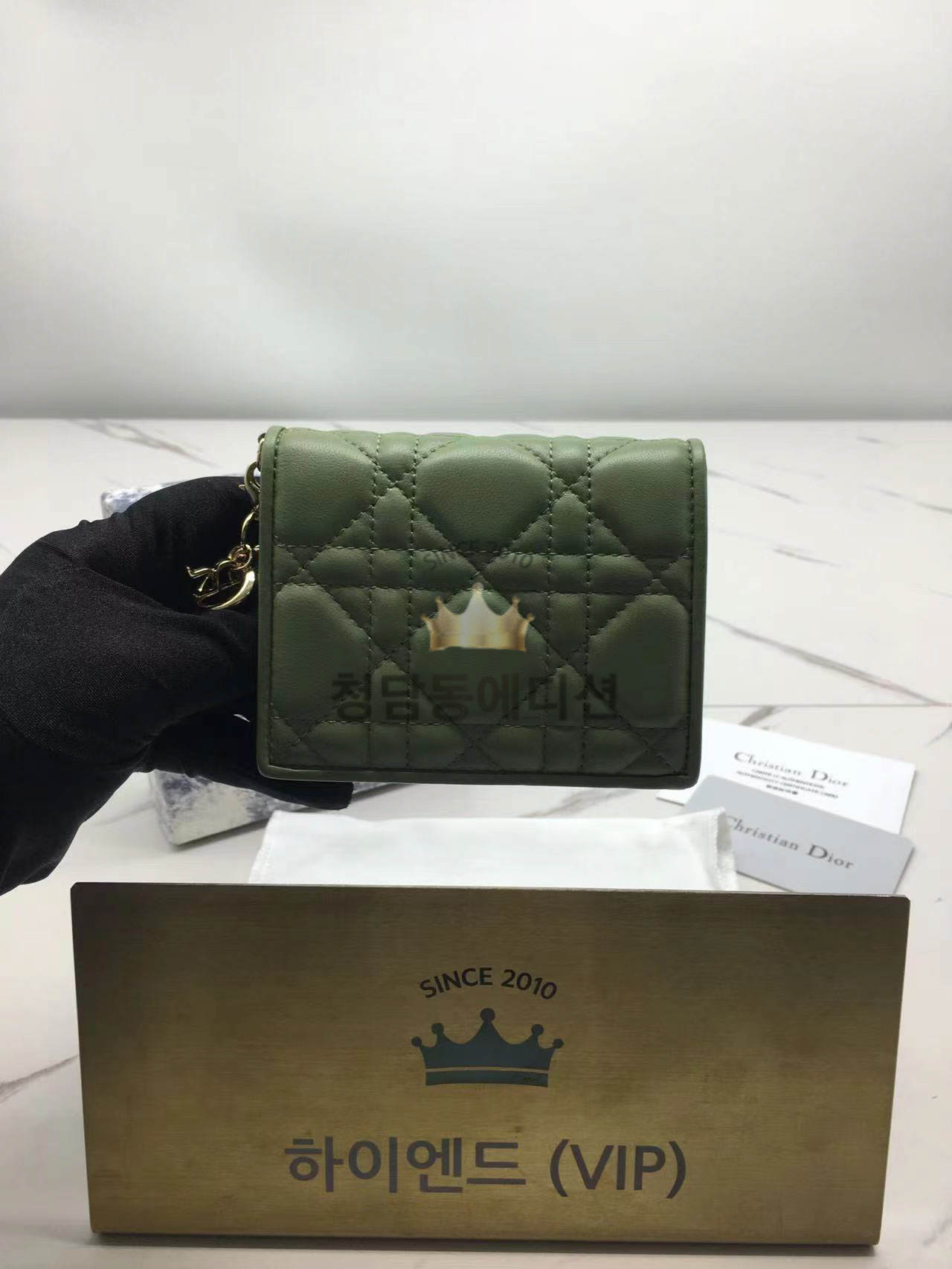 디올 까나쥬 램스킨 반지갑