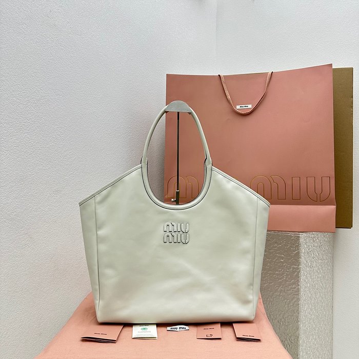 미우미우 23FW MIU MIU 아이비 가죽백