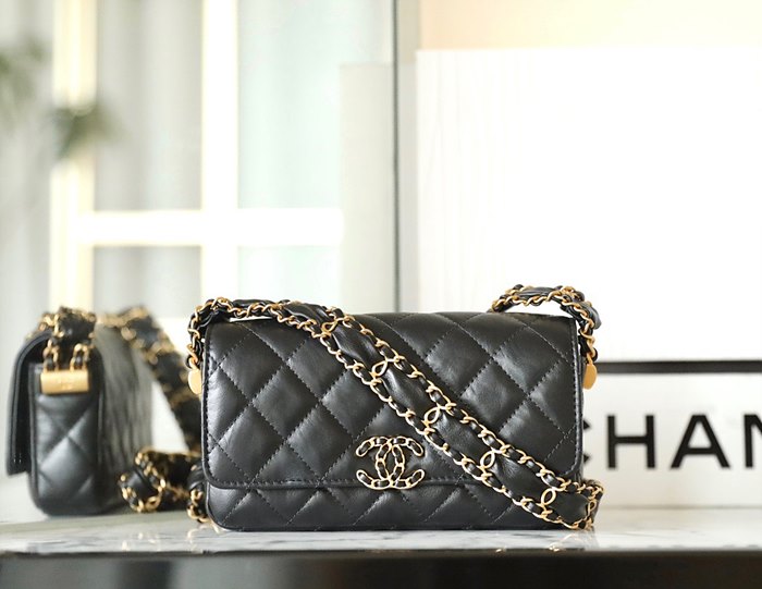 샤넬 23K 19 체인 플랩 폰홀더백