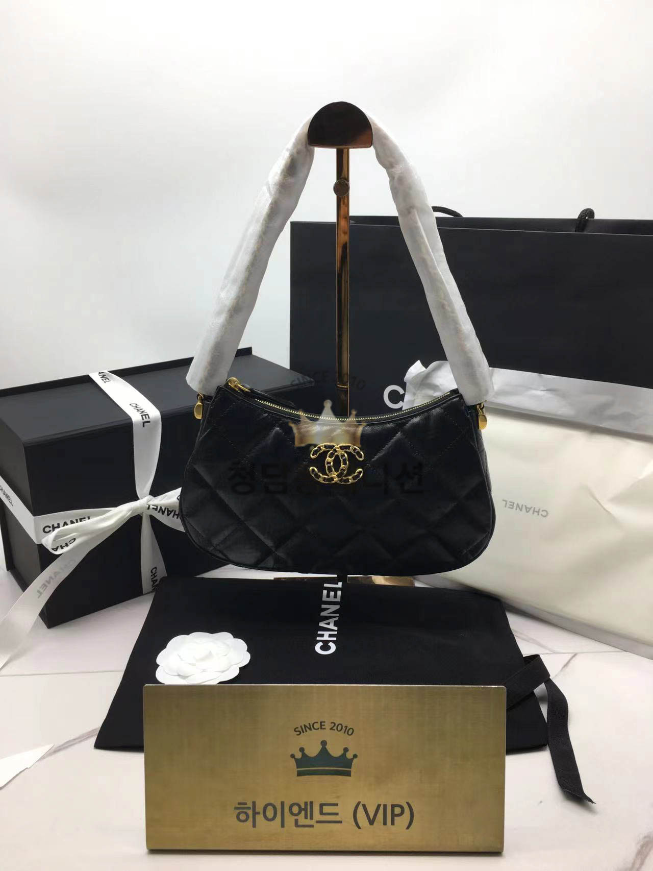 샤넬 23K 19 호보백 미니 / 스몰