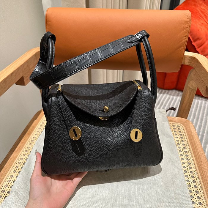 에르메스 린디26 금장 / 은장 (올수공) (컬러 누아) 악어가죽 스트랩