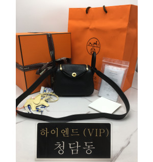 에르메스 미니 린디 올수공 (컬러 누아/금장)