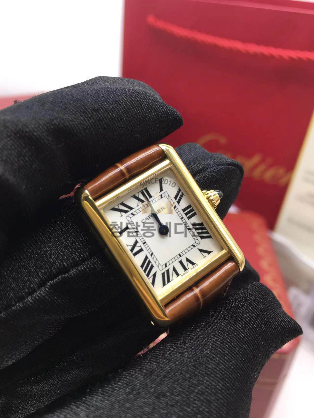 까르띠에 탱크 루이 워치 스몰 쿼츠 무브먼트 W1529856