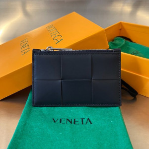 보테가베네타 인트레치아토 지퍼 카드 케이스 679843