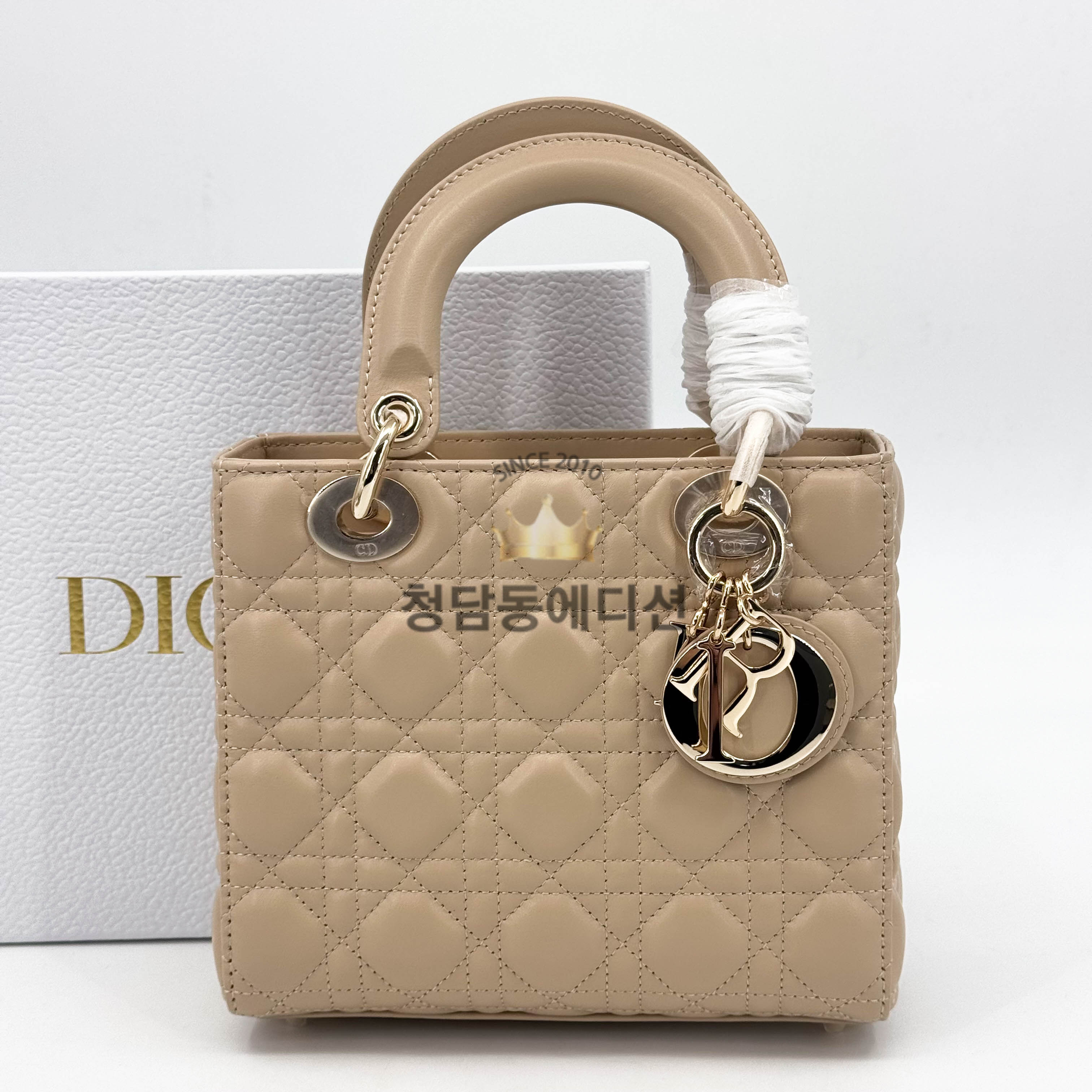 디올 램스킨 레이디백 MY ABC (컬러 베이지)