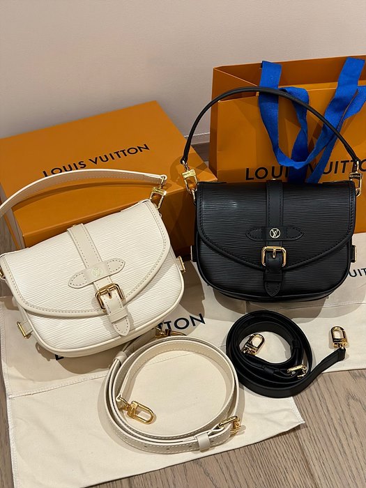 루이비통 소뮈르 BB M23469 (컬러 블랙, 아이보리)