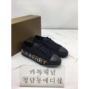 버버리 로고 스니커즈 (남녀공용)