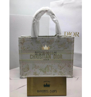 디올 북토트백 미디움 정품급