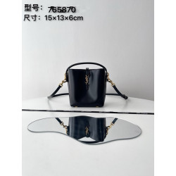 생로랑 LE37 미니 카프스킨 숄더 토트 버킷백