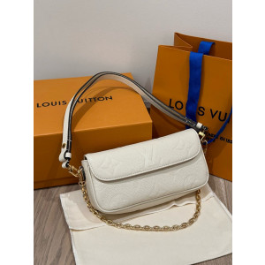 루이비통 아이비 WOC