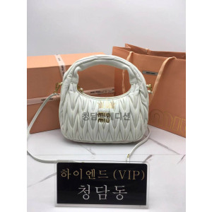 미우미우 MIU MIU 완더 마테라쎄 호보백 미디움