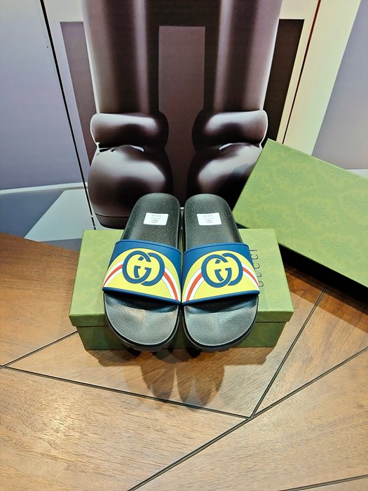 구찌 슬리퍼 (남녀공용)